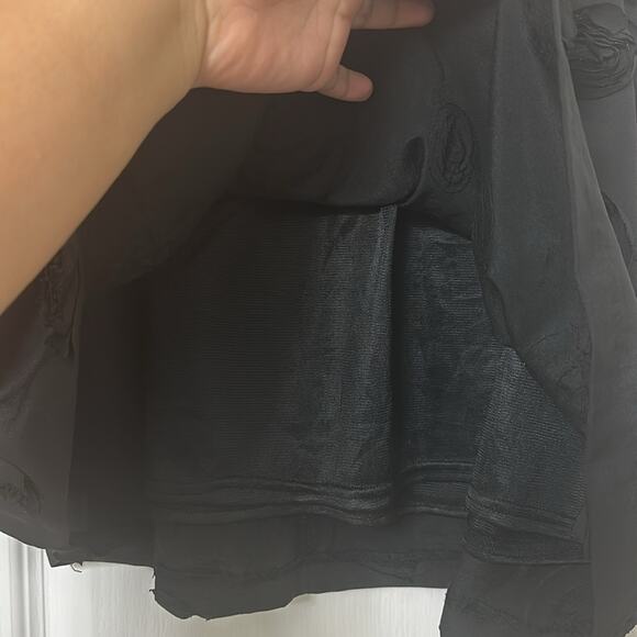 Stooshy black rosette flower skirt size L - Picture 3 of 4